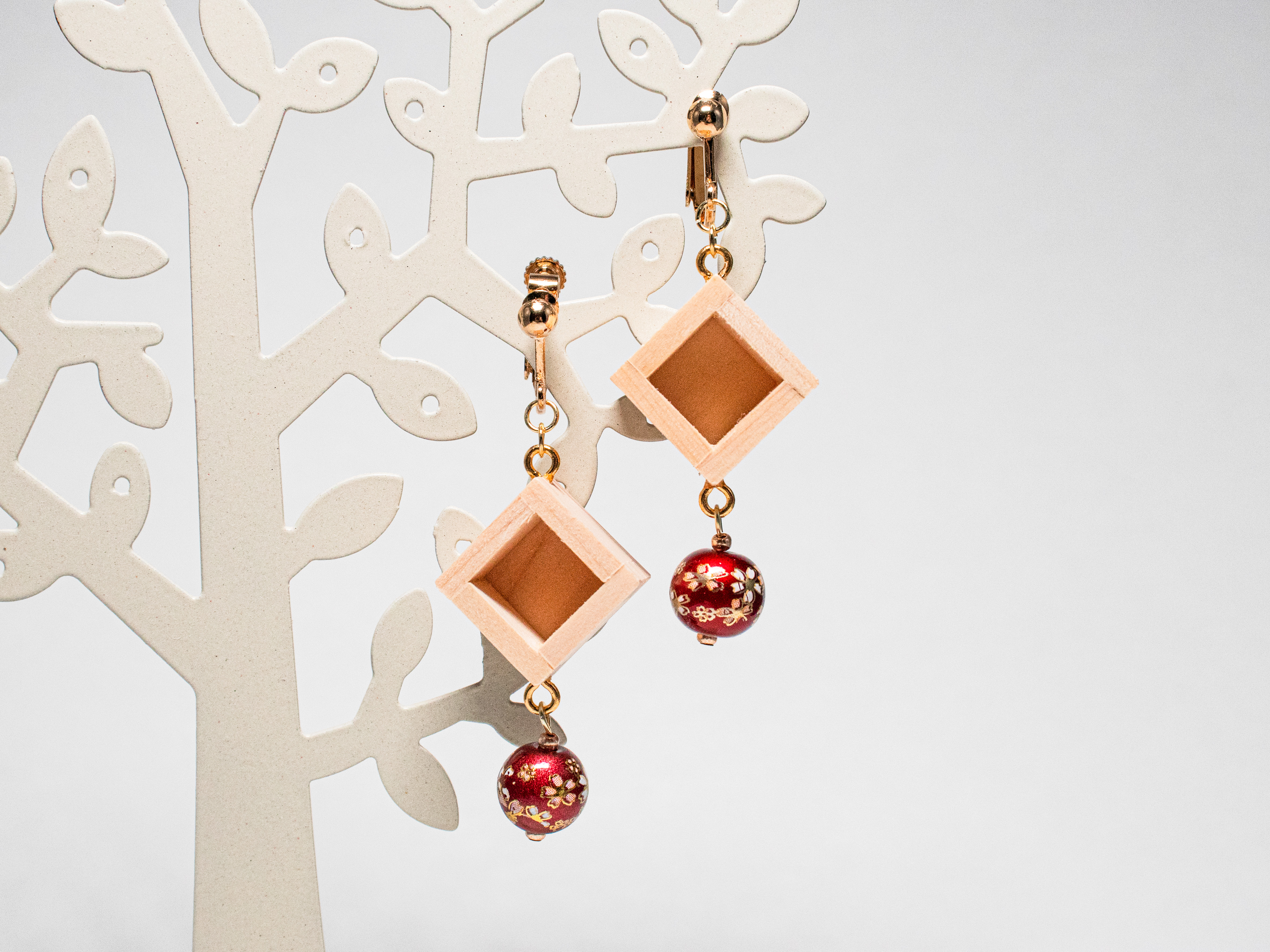FOMUS Parure EARRING (Red blossom)